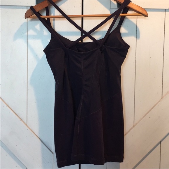 Lululemon tank - Picture 3 of 8
